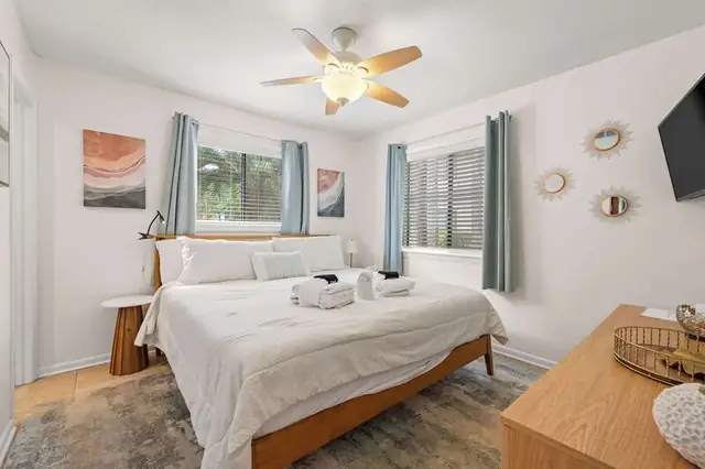 Bedroom at Fiddler’s Cove 5B